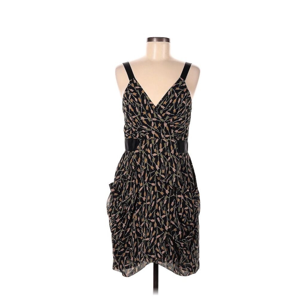 Hype Women's Standard Size 10 Black Tulip Hem Knee Length Dress w/ Arrow print
